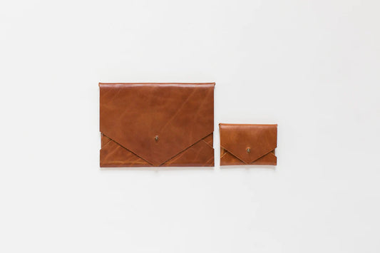 Envelop Clutch